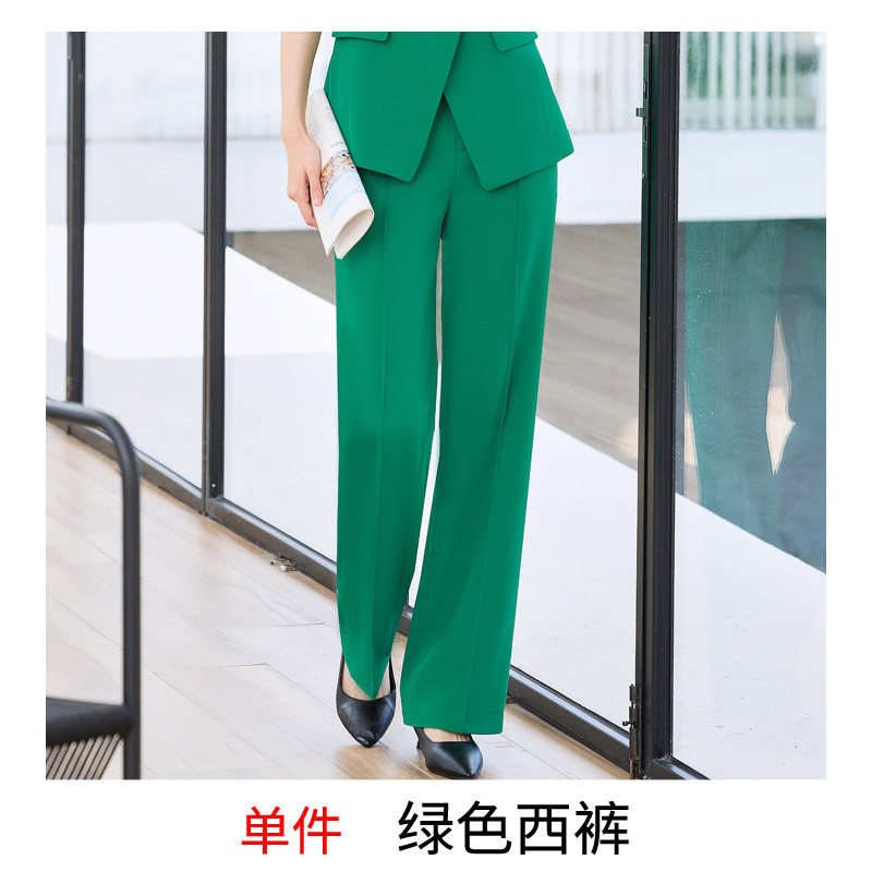 green pants