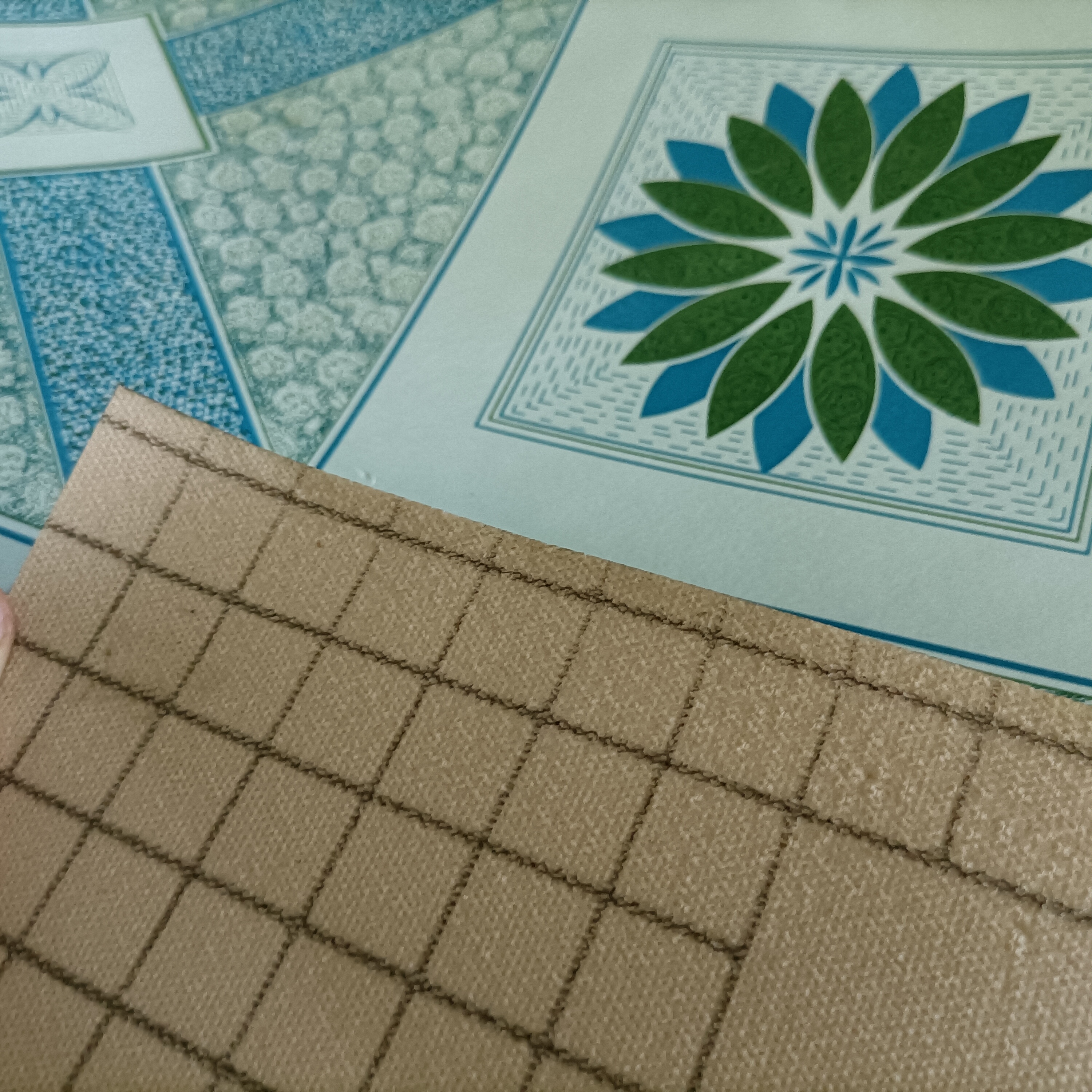 Revêtement de sol PVC avec support en mousse