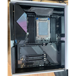 Original New for ASUS ROG STRIX TRX40-XE GAMING PC Motherboard <strong>Supports</strong> 3rd Gen Threadripper <strong>Processors</strong> - Product Image 5