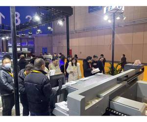 Caiyi 2518 UV Flatbed yazıcı dijital Largeformat mürekkep püskürtmeli kart ve etiket yazıcı paslanmaz çelik kurulu üzerinde - Product Image 3