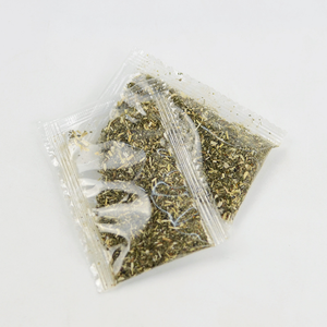 Hot Selling <strong>Catnip</strong> Plastic Bottle Straw Shape Custom Shape <strong>Catnips</strong> for All Cats