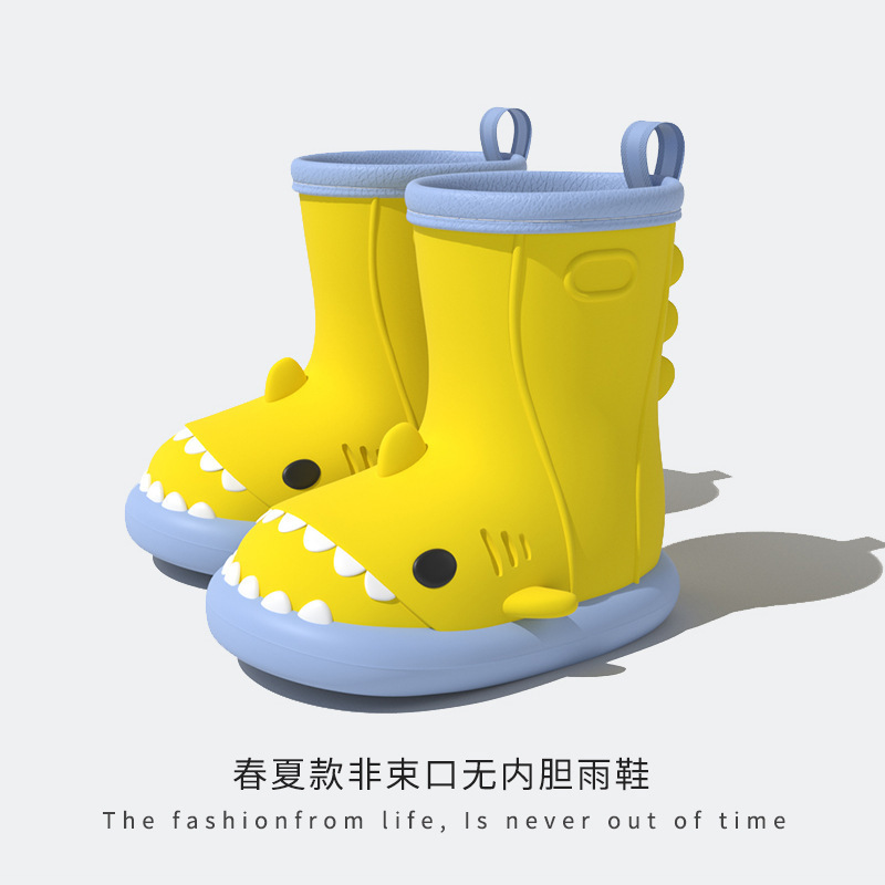 รองเท้าบูทกันฝนสีเหลือง