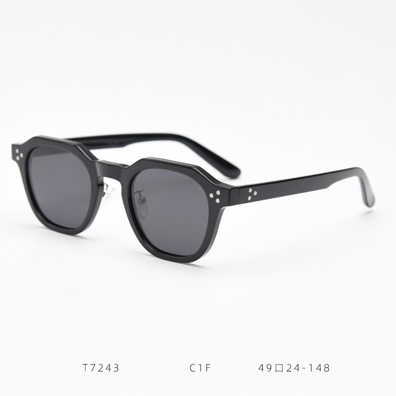 Noir brillant tout gris c1f