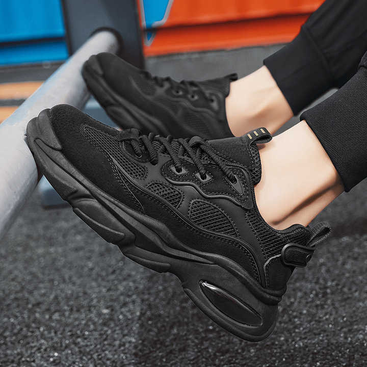 New Men's Casual Breathable Shoes Woman Winter Lightweight slip on Cushioned Sneakers