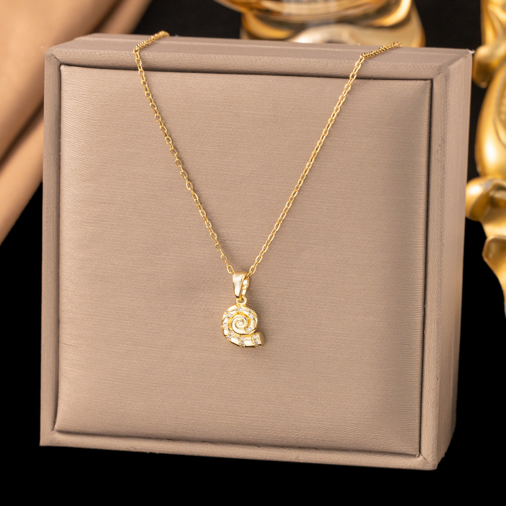 Collana conchiglia in acciaio inossidabile