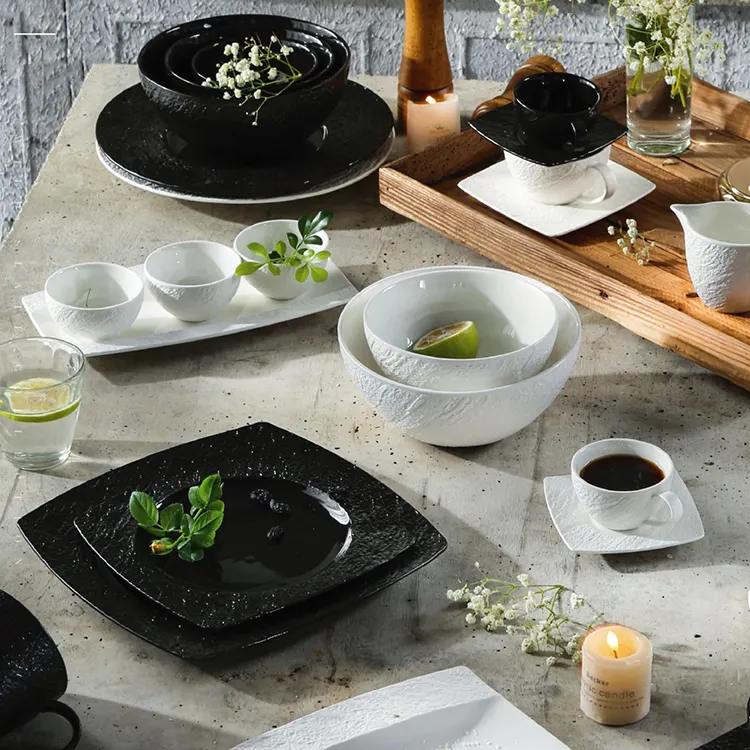Großhandel modern nordisches Restaurant Luxus weißes Porzellan raues Geschirr dinner set Teller sets schwarzes Keramik Geschirr set