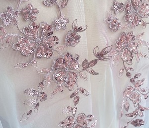32*14厘米彩色亮片管珠刺绣蕾丝贴花汉服头饰<span class=keywords><strong>DIY</strong></span>蕾丝贴片带镜面花