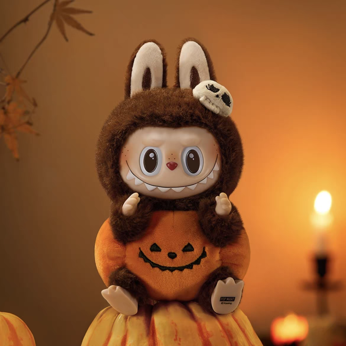 Labubu Sentado Calabaza