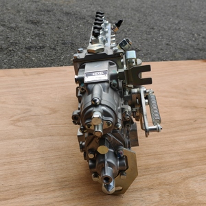 Новый топливный насос 101062-8410 дизельный масляный насос 101605-0090 для 6BG1 детали двигателя - Product Image 4