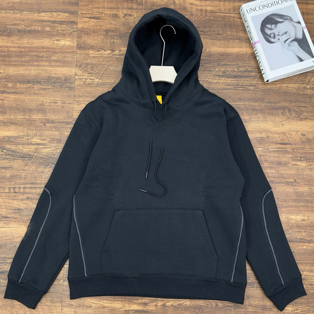 Sweat à capuche noir