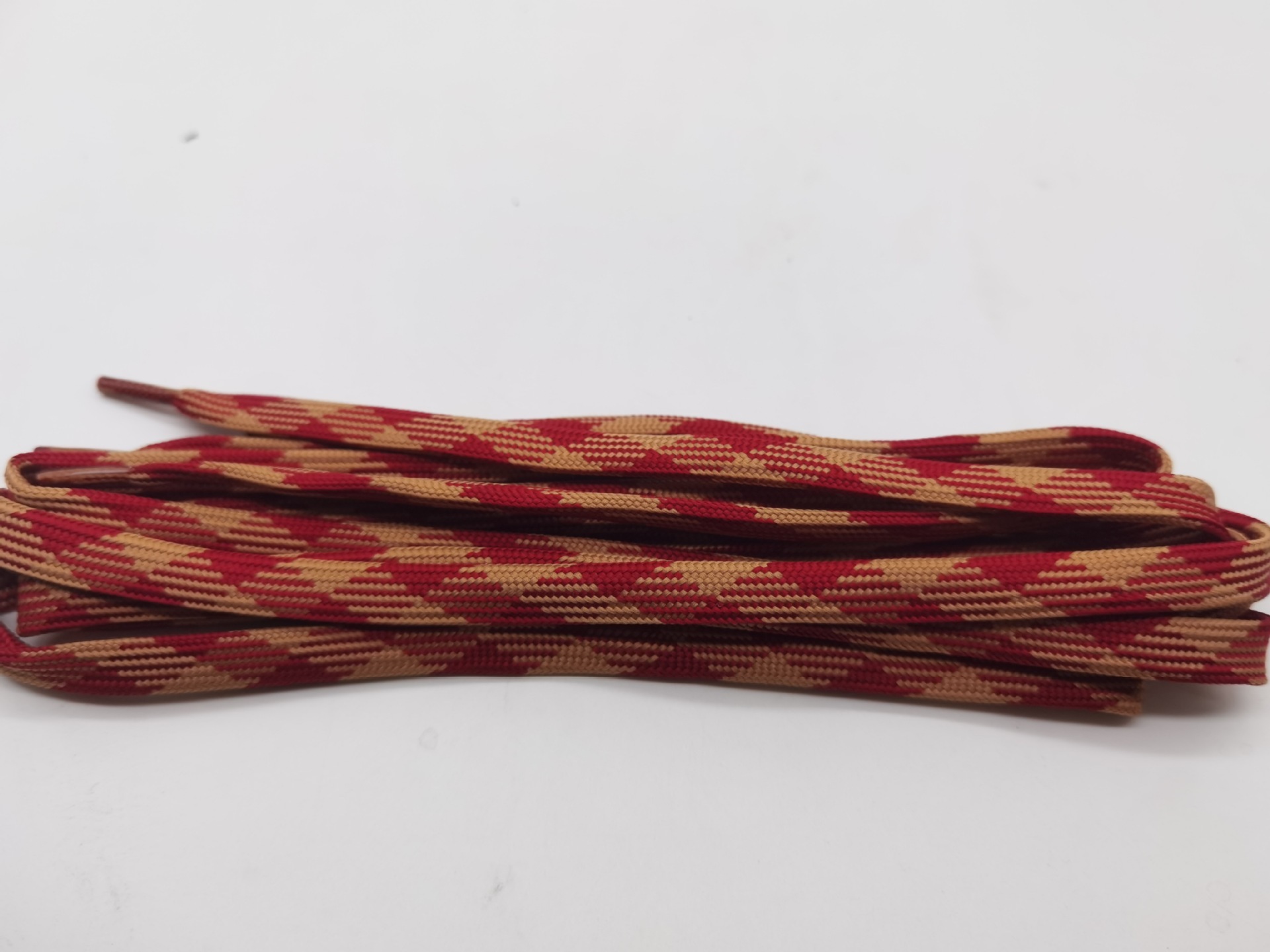 Albaricoque angora rojo