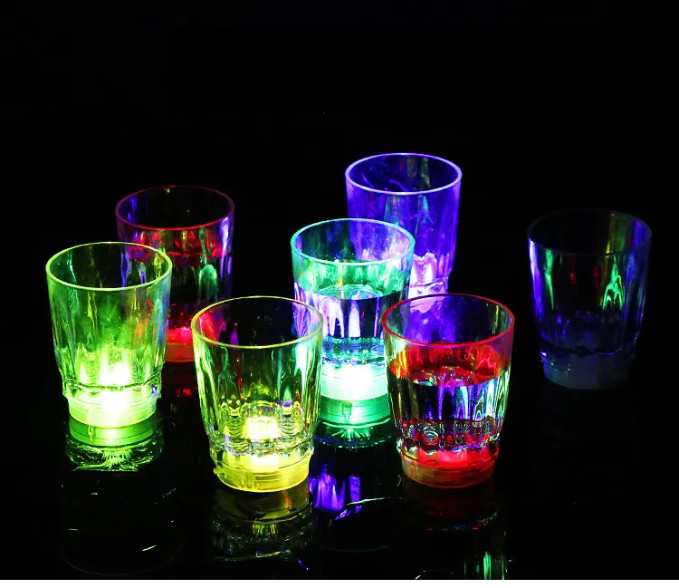 Verres à boisson lumineux Led, Bar boîte de nuit fête gobelets à boisson multicolore Led gobelets lumineux tasses