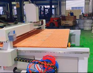 Acoustic Panel Nailing Machine with <strong>Computer</strong> <strong>Program</strong> for Processing Acoustic Panels up to 2700 mm <strong>in</strong> Length