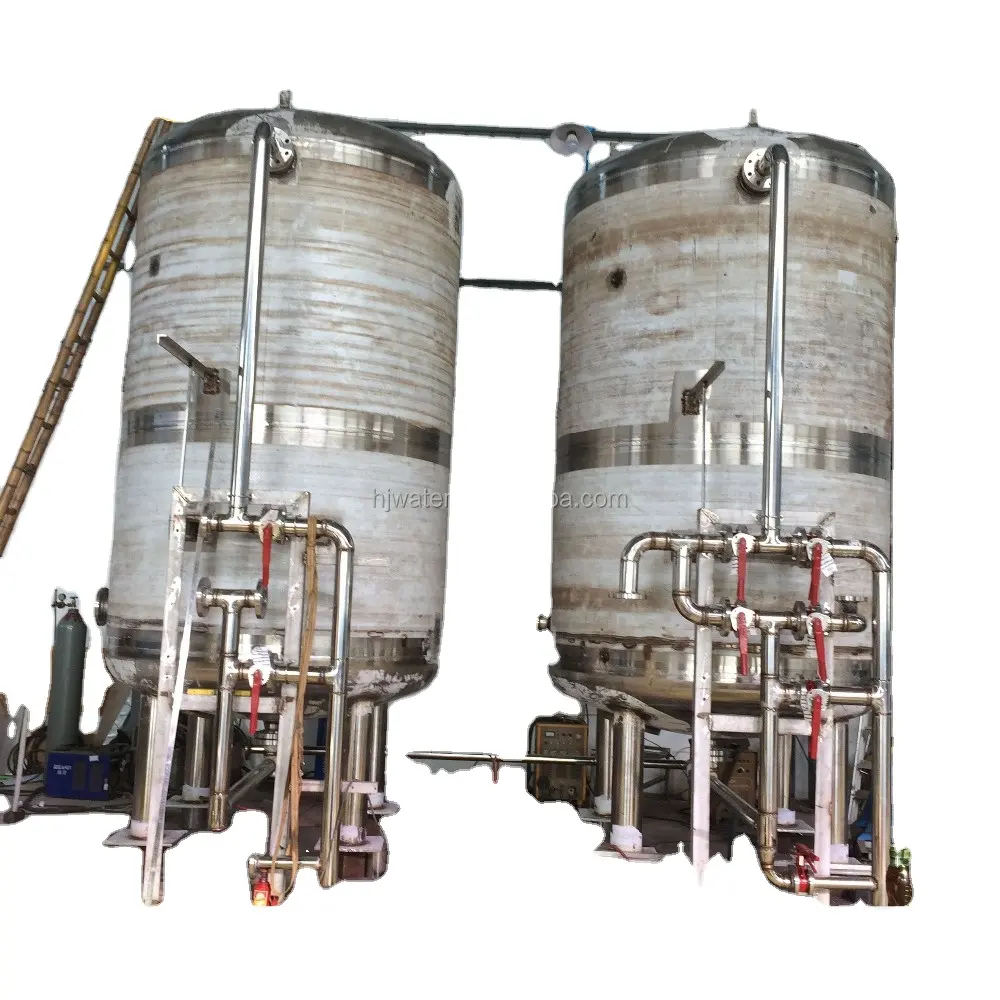 SS304 réservoir d'eau en acier inoxydable industriel filtre à eau de sable