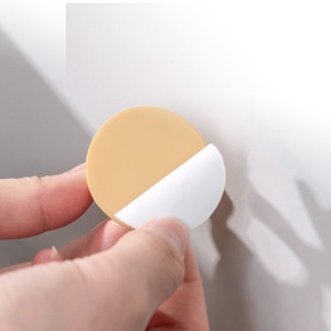 Cómodo nuevo diseño enchufe multifuncional sin gancho de perforación aparato de cocina gancho de enchufe - Product Image 4
