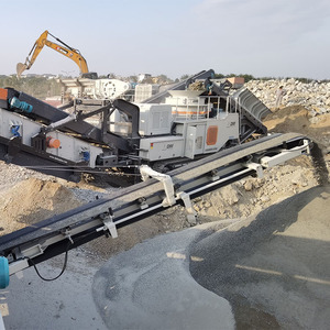 Madencilik kaya kırma kırma tesisi için granit mobil paletli taş kırıcı Motor Motor dişli için komple taş ocağı kırma hattı