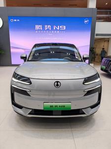 2025 BYD Denza N9 amiral gemisi Plug-in hibrid SUV 2.0T 4WD aralığı 1300km yeni enerji EV elektrikli Premium araba ile sol direksiyon