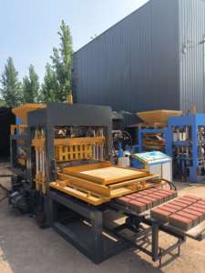 Volautomatische <span class=keywords><strong>Machine</strong></span> Voor Het Maken Van Betonblokken <span class=keywords><strong>Qt4</strong></span>-<span class=keywords><strong>15c</strong></span> Machines Voor Cementholle Bakstenen - Product Image 6