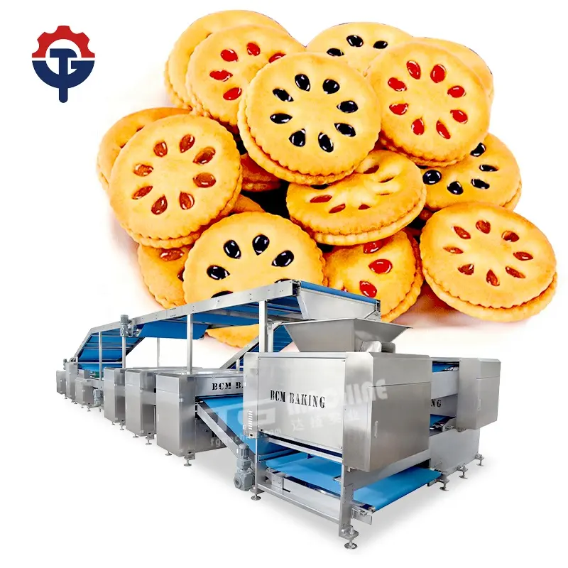 Machine de traitement des aliments machine de fabrication de moules à biscuits machine automatique à biscuits avec four