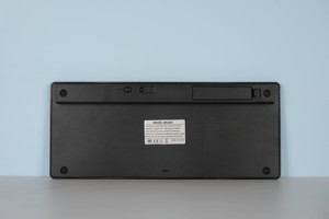 明亮的无线键盘所有语言便携式无线键盘，带触摸板平板支架 - Product Image 4