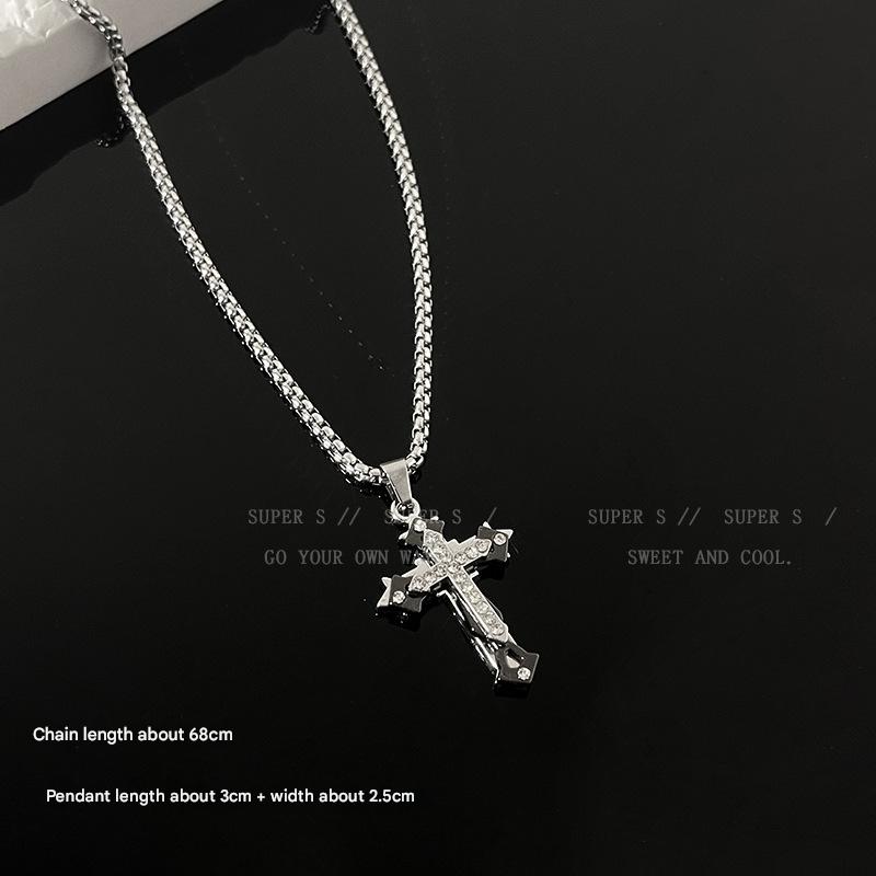 Collier croix trois couches-acier titane