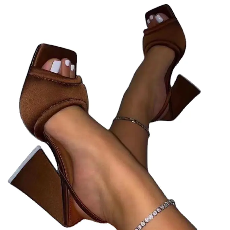 J & H 2023 Trendy Sepatu Hak Tinggi Wanita Hak Chunky Sandal Kaki Persegi Seksi Musim Panas Sepatu Ukuran Besar Wanita Pompa