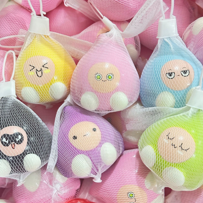 Embalaje en bolsa de malla para el cabello mezclado con muñeca de huevo de cuarta generación