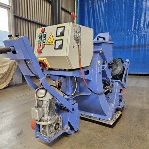 Portable and Mobile Road Surface Cleaning Shot <strong>Blasting</strong> Machine with Engine PLC Motor Gearbox for Deflashing - Product Image 5