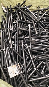 Kalite güvence 8 inç uzun merkezi cıvata kamyon oto raptiye sınıf 10.9 flanş yaprak bahar merkezi cıvata - Product Image 2