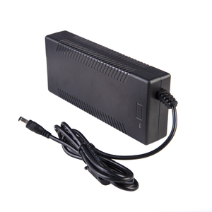 Adaptador de corriente de salida única de alta eficiencia 117,6 W Entrada 100 240V AC 50/60HZ 16,8 V 7A Fuente de alimentación con UL CE GS SAA PSE KC - Product Image 4