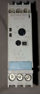 Neue und originale SPS 3 RP15251AP30 auf Delay Single <span class=keywords><strong>Timer</strong></span> Relay 005 100h SPS-Programmier steuerung