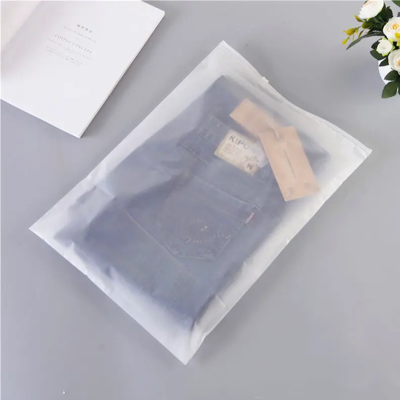 뜨거운 판매 친환경 서리 비닐 가방 재밀봉 가능한 포장 가방 의류 티셔츠에 대한 젖빛 지퍼락