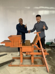 粘土インターロッキングブリックアースブロック製造機手動圧縮土壌粘土レンガ製造機 - Product Image 2