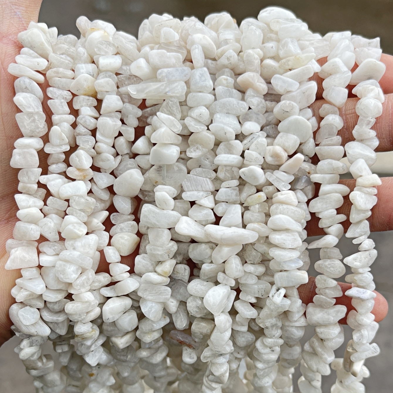 บลูมูนสโตน