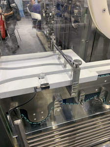 ALUS <strong>System</strong> for Lyophilizer/Freeze Dryer <strong>Automatic</strong> <strong>Loading</strong> <strong>System</strong>