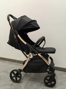 高品質のベビーカー、電気メッキ技術は、赤ちゃんの安全なクレードルと組み合わせることができます