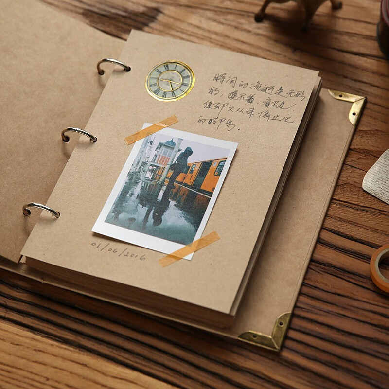 Couverture en cuir de vache : carnet de notes avec pages intérieures en papier cuir de vache.