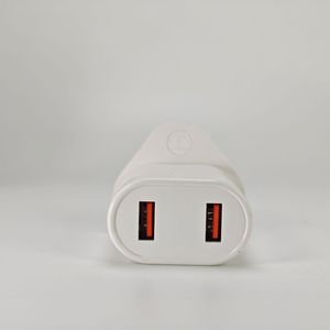 Powerful US <strong>Charger</strong> With Fast Charging Technology Sleek Design Ideal for Efficient Charging of All Qi-Compatible Devices - Product Image 6