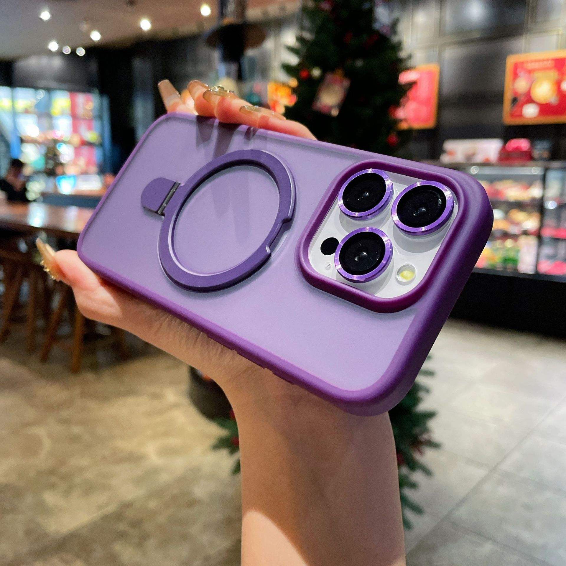 สีม่วงเข้ม