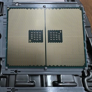 Yüksek performanslı AMD EPYC 7453 sunucu CPU - 28 çekirdek, 56 konu, 2.75GHz taban, 3.45GHz maksimum destek - Product Image 2