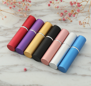 GLOSS 8ml10ml詰め替え可能なツイストアップメタルアルミニウムアトマイザー香水スプレーボトルPockeParfumギフト空のボトル