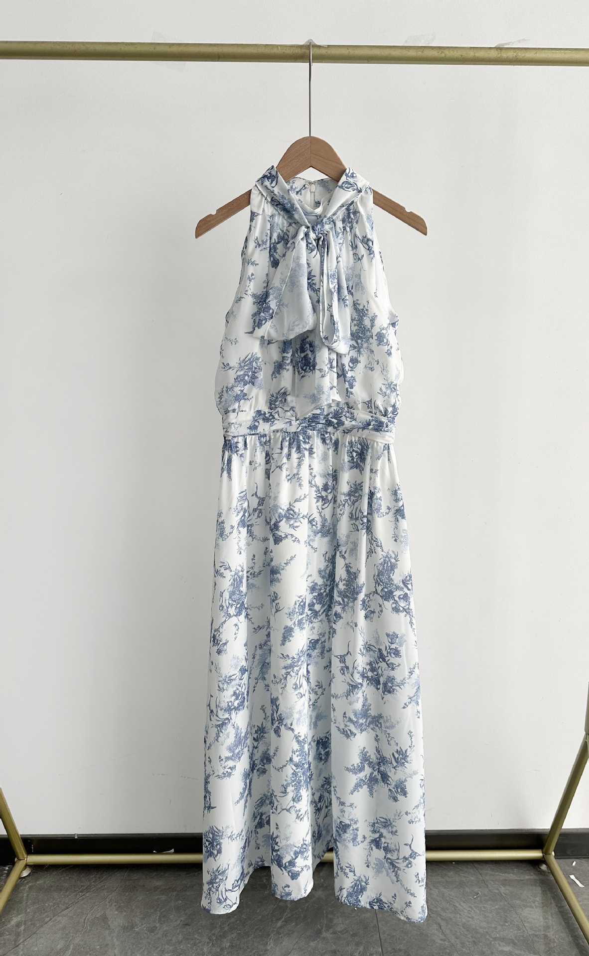 Robe bleu foncé