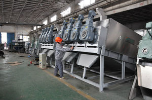 Screw <strong>Press</strong> Sludge <strong>Dewatering</strong> Machine / Sludge <strong>Dewatering</strong> Equipment Screw <strong>Press</strong> for Industry Wastewater Sludge Dehydrator