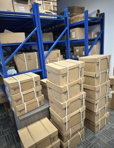 Plc New One in Box, Código de la caja, de la marca de fábrica.
