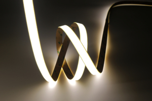 特別な幅15MMカスタムCOB <span class=keywords><strong>LED</strong></span>ストリップライトDC24V 512 <span class=keywords><strong>LED</strong></span>/m IP20 COB <span class=keywords><strong>LED</strong></span>ライトストリップ家庭用照明