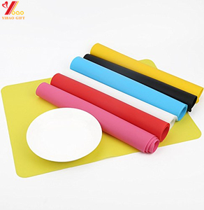 定制Logo印刷柔性硅胶儿童用餐餐垫绘图烘焙桌垫 - Product Image 1