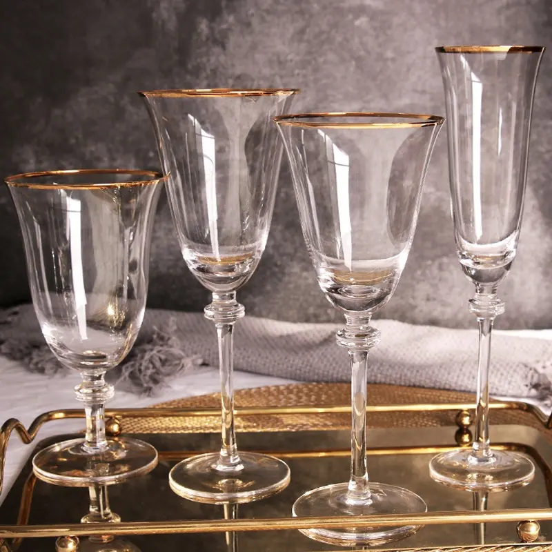 Modern ikram kaynağı altın jant kırmızı şarap kadehi içme brendi viski fincan şampanya flüt düğün masa kiralama sofra için