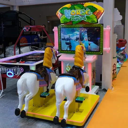 Machine de jeu d'arcade d'amusement à jetons Horse Racing kiddie manèges à vendre