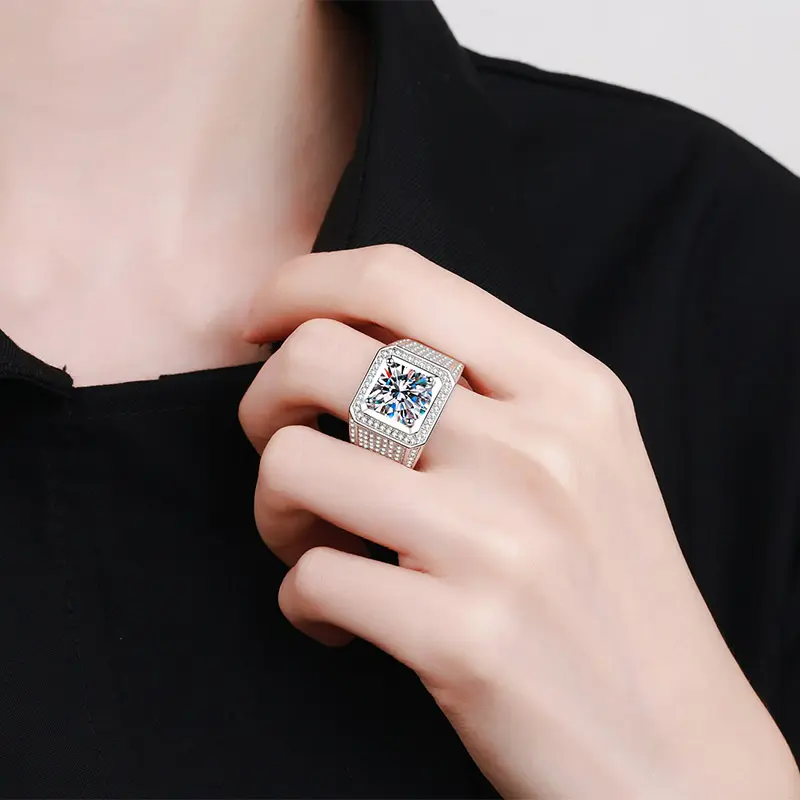 แหวนเงินแท้ 925 ชาย Moissanite เพชรเทียมพร้อมชุบทอง PT950 ของขวัญแต่งงานสไตล์คลาสสิกบรรยากาศของแฟน