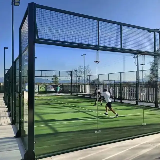 ملعب padel